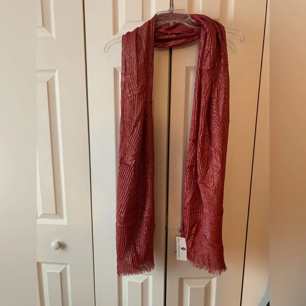 Jessica McClintock Lightweight Textured Shimmery Red Scarf. NWT!
